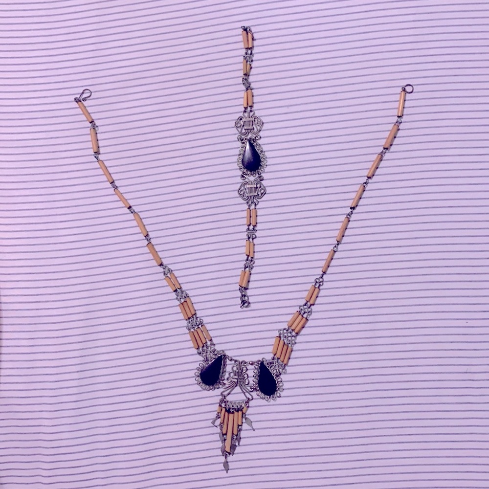 Bohemian style necklace and bracelet set